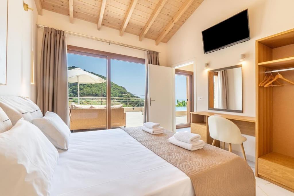 Villa Vasillis-Heated Swimming Pool With Infinity View Виталадес Экстерьер фото