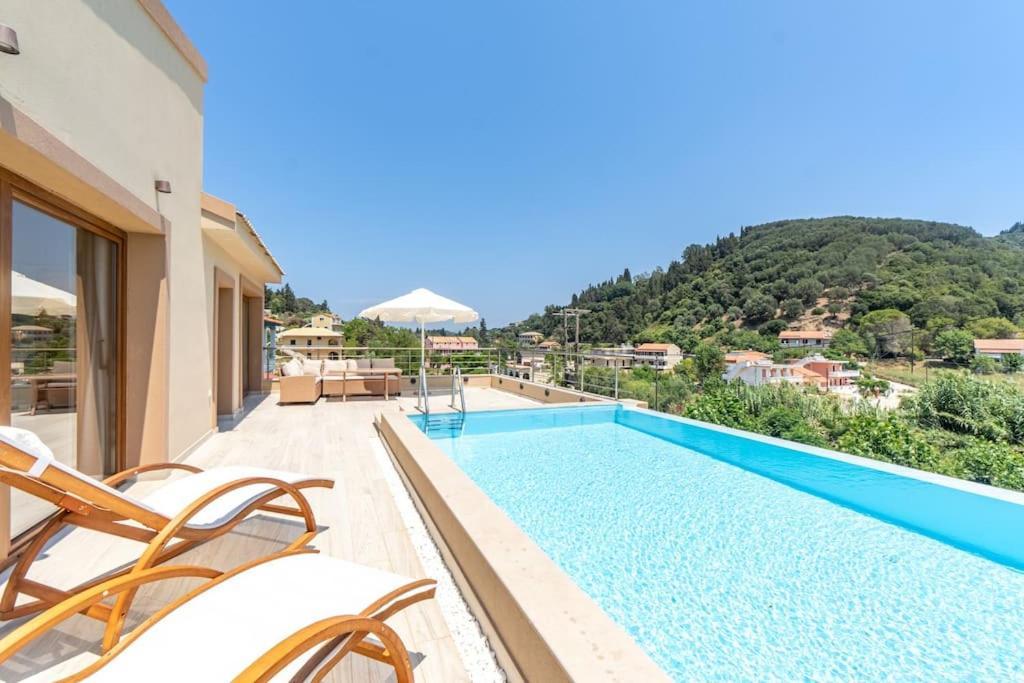 Villa Vasillis-Heated Swimming Pool With Infinity View Виталадес Экстерьер фото